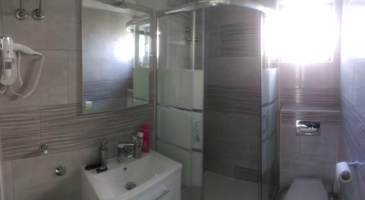 Apartment Tihana 拉维尼 外观 照片